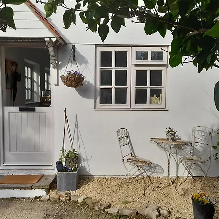 My Little Studio Farmborough Exterior photo
