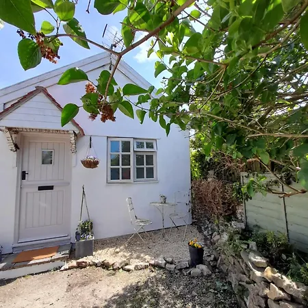 My Little Studio Farmborough Exterior photo